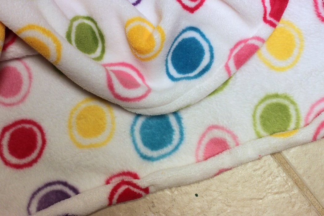 Homemade Fuzzy Blankets The Frugal Girl