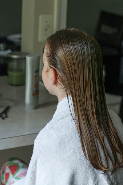 treat lice with conditioner