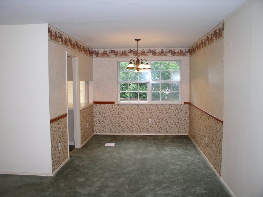 original dining room with wallpaper