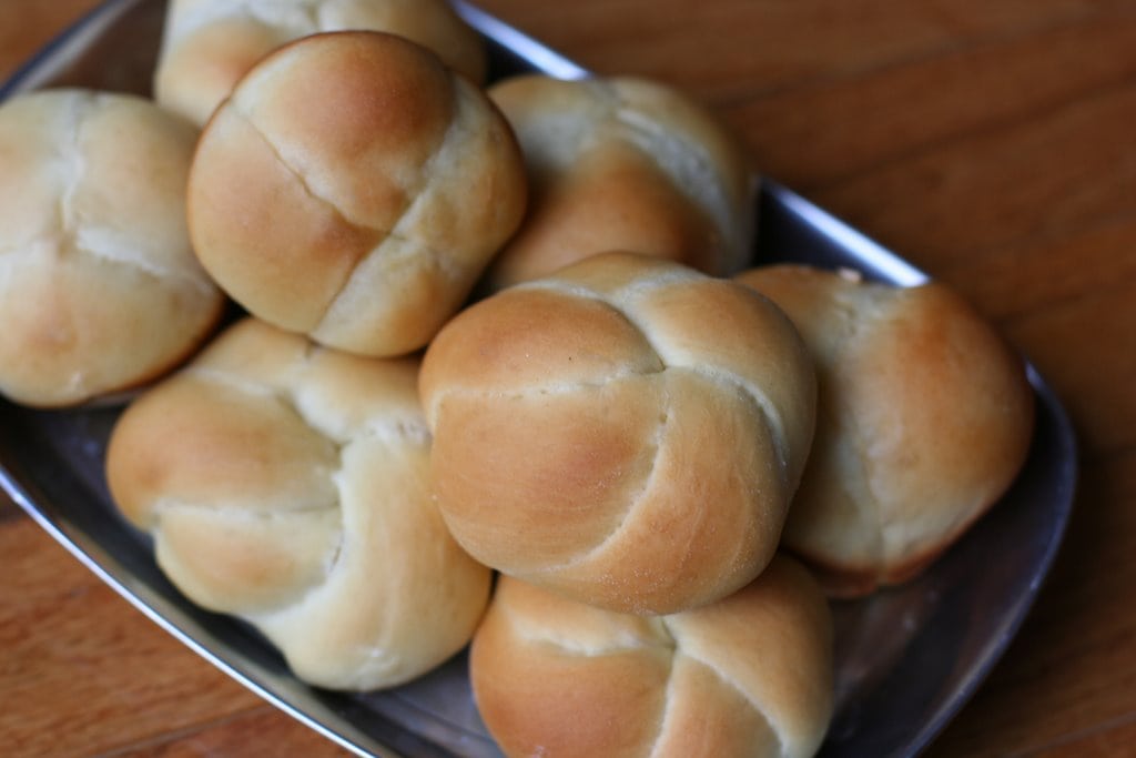 Wednesday Baking Yeast Roll Roundup The Frugal Girl