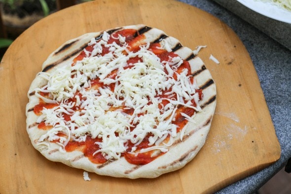 grilled pizza