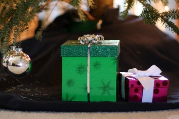 Christmas Forest Green Gift Wrap (Closeout)