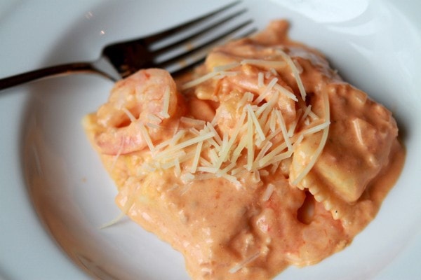 Shrimp and ravioli in pink sauce