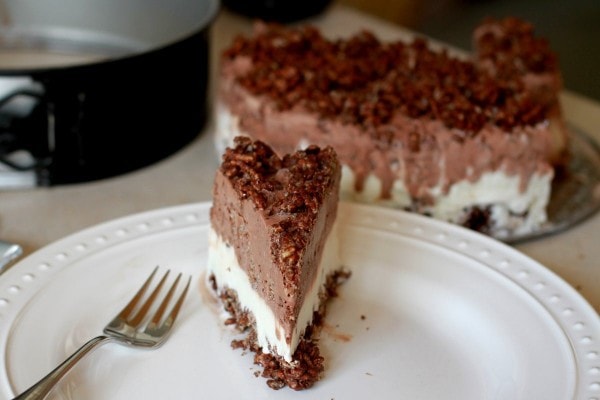 homemade ice cream crunch cake