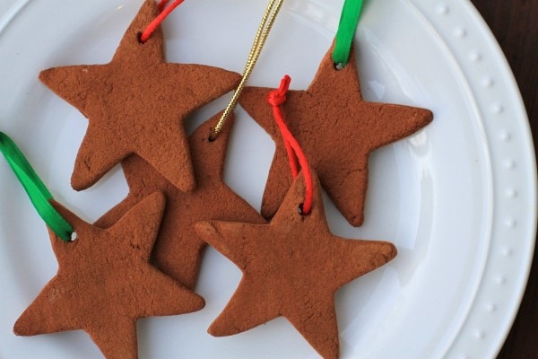 how to hang cinnamon applesauce ornaments