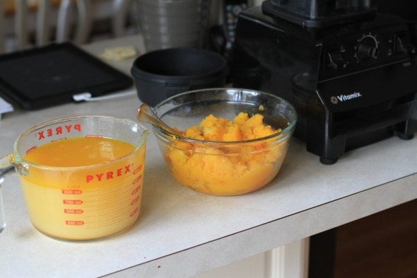 squash soup ready for pureeing