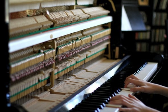 piano taken apart