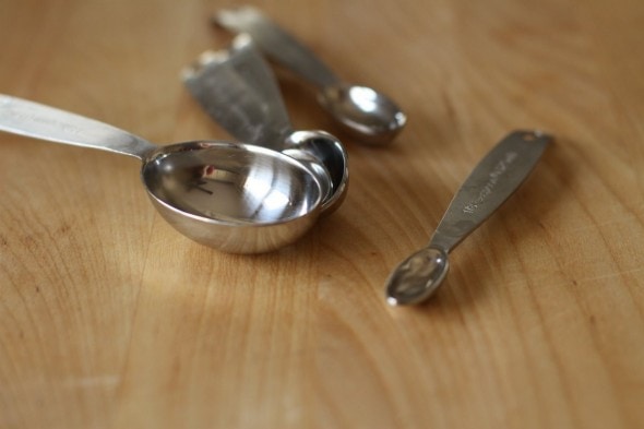 stainless steel measuring spoons
