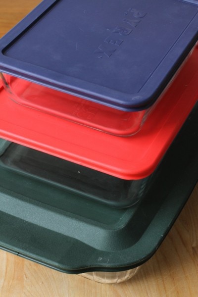 Pyrex lidded rectangular dishes