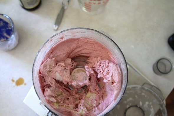 strawberry ice ceam in food processor