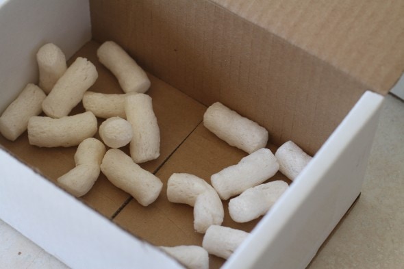 99 cent razor packing peanuts