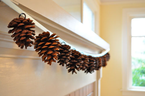 10 Classy Fall Crafts - Pine Cone Garland