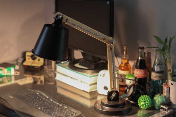 tomons desk lamp