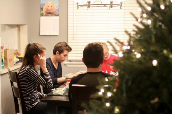 christmas cookie decorating