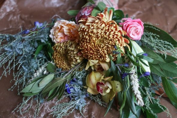 A rustic bouquet of flowers.