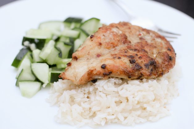 Dinnerly chicken and rice with cucumber salad