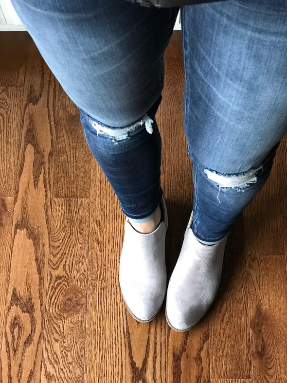 jeans with holes in the knees