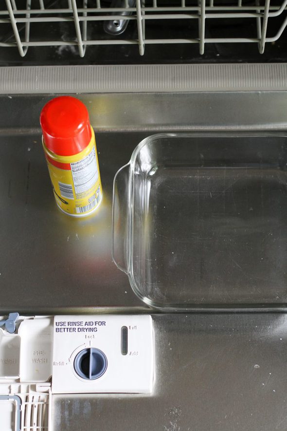 Tuesday Tip How to avoid overspray with nonstick spray The Frugal Girl