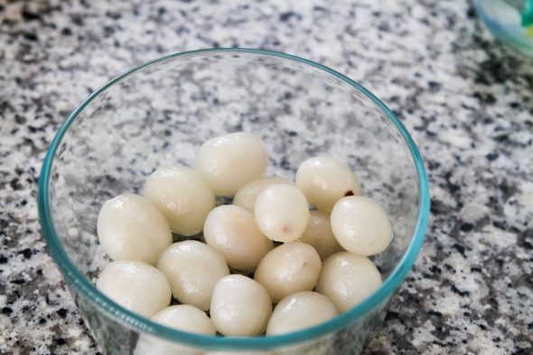 peeled rambutan