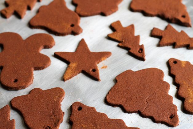 cinnamon applesauce ornaments drying