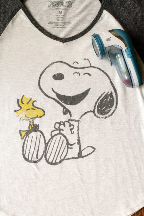 Aldi fabric shaver on Snoopy shirt