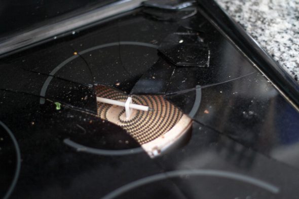 How to Replace a Cracked Ceramic Cooktop (Part 1)