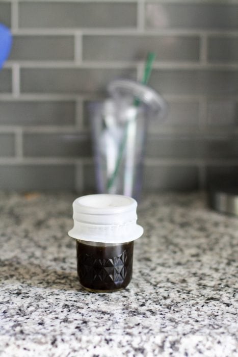 Lekue silicone lid on jar of coffee