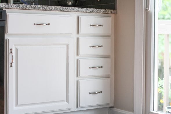 white kitchen cabinets