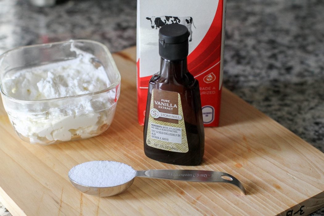 How to Make Whipped Cream {3 ingredients} - Spend With Pennies