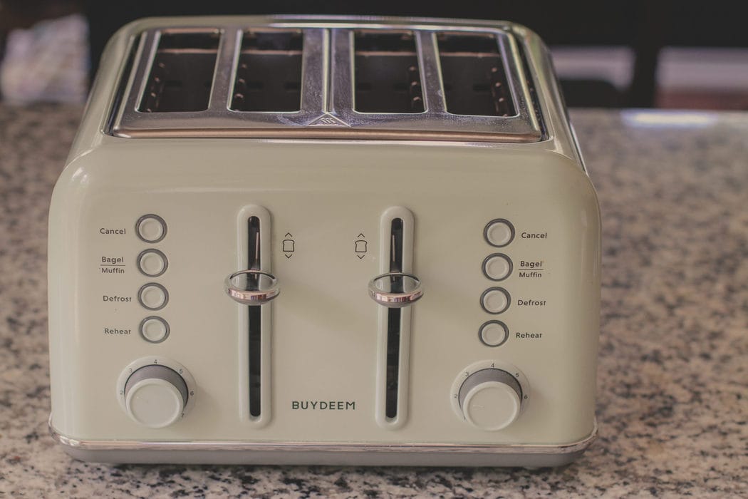 VintageStyle Buydeem Toaster Review (with Sonia's help!) The Frugal Girl