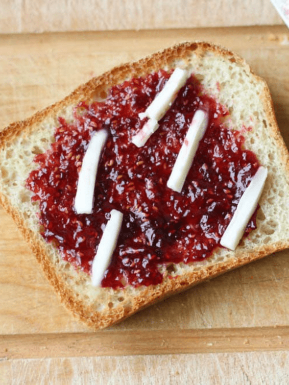 English Muffin Bread (aka a very, very easy bread recipe) Cover Image