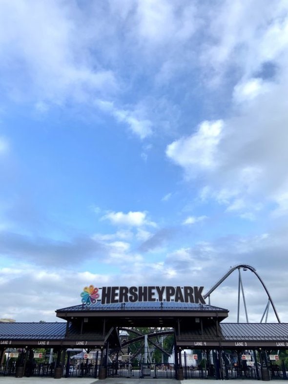 Hershey Park entrance sign.