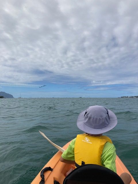 kayak in hawaii.