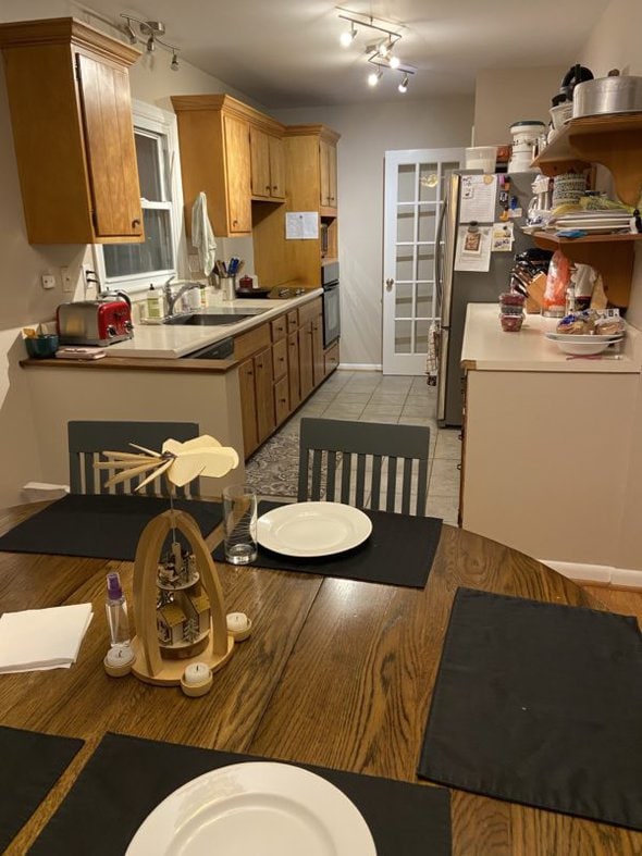 clean kitchen.