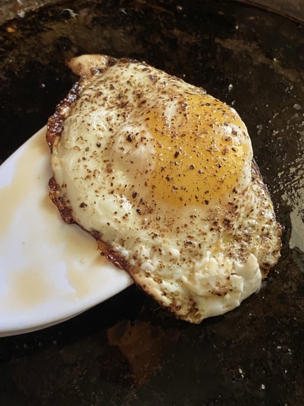 egg fried in oil.