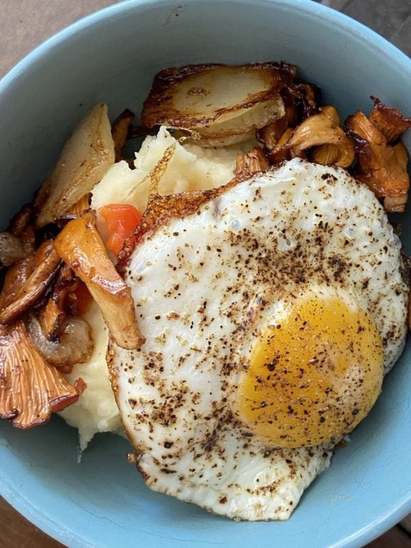 mashed potato bowl.