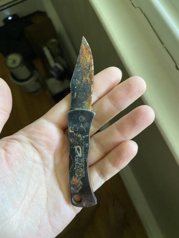 rusty knife.