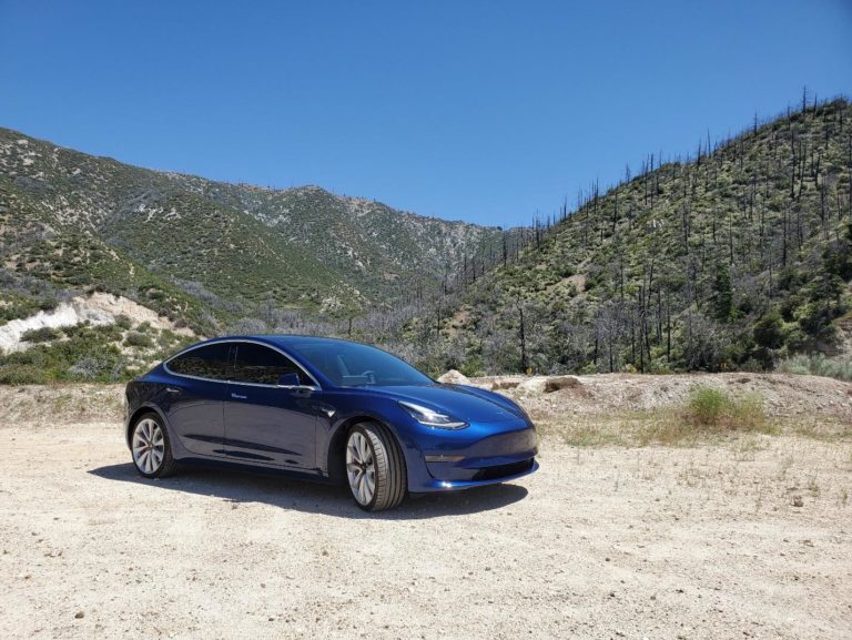 blue car