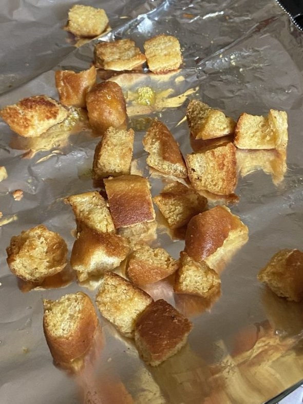 croutons.