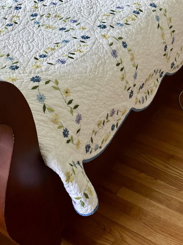 white quilt.