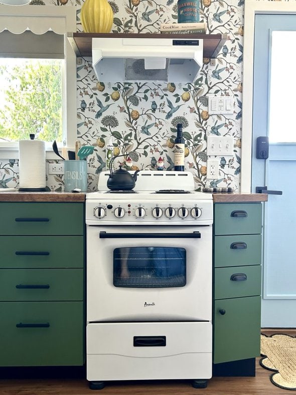 air bnb kitchen.