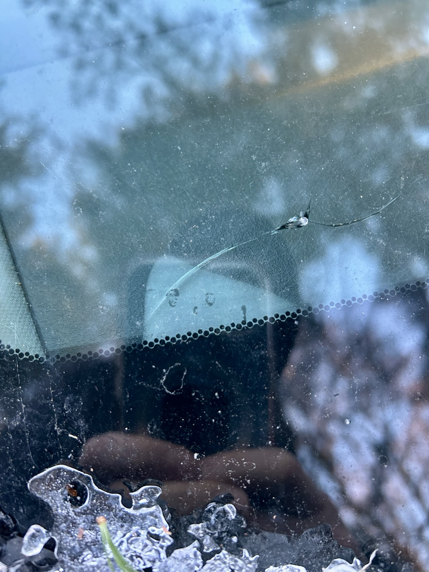 windshield crack.