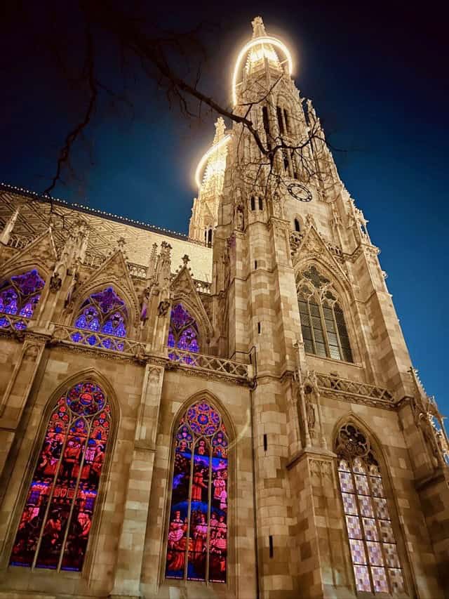 votive church.