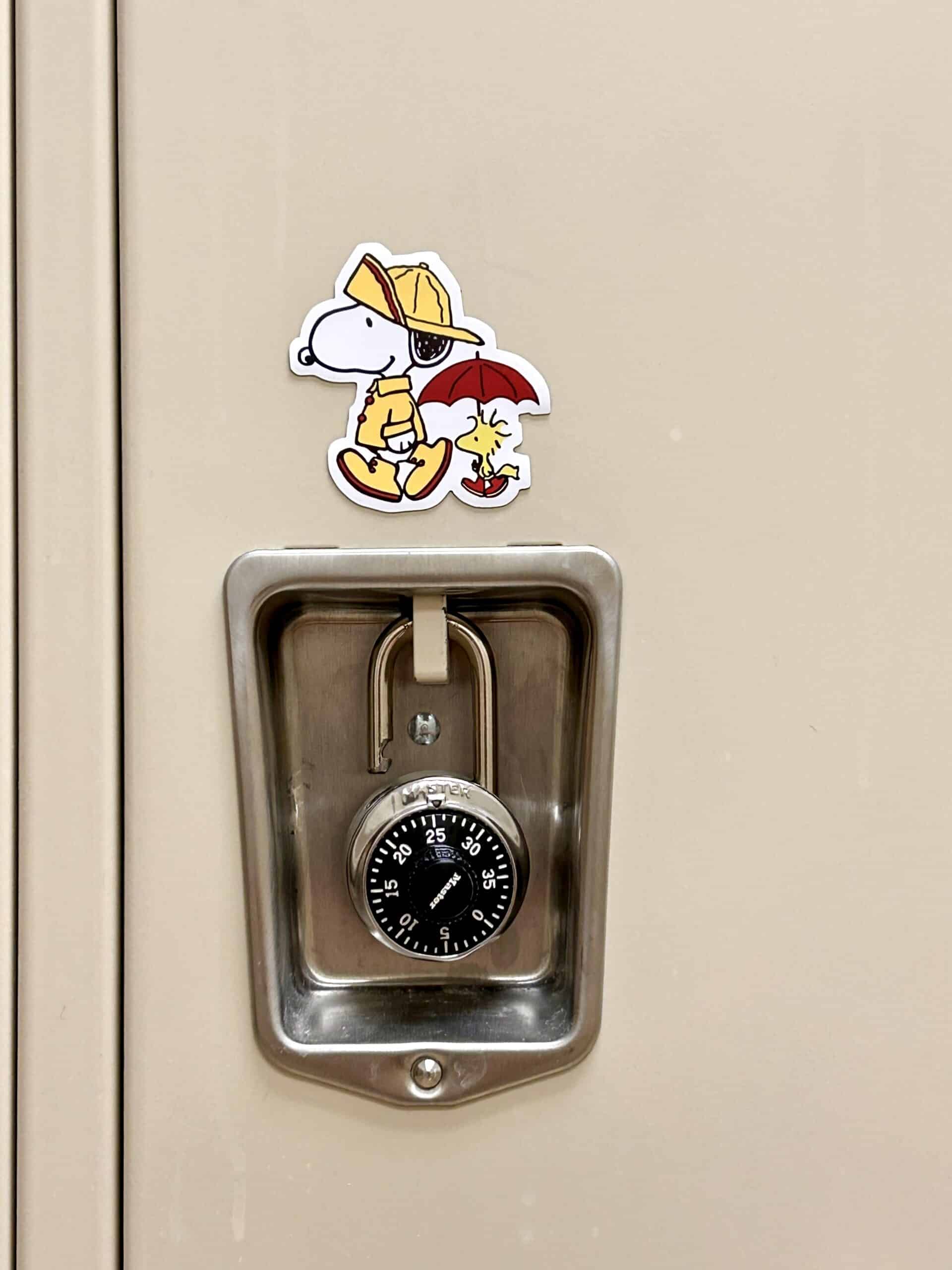 snoopy magnet.